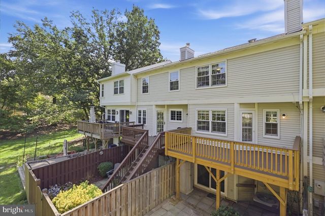 5712 MEDALLION CT, Alexandria, VA 22303