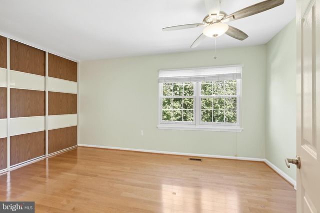 5712 MEDALLION CT, Alexandria, VA 22303