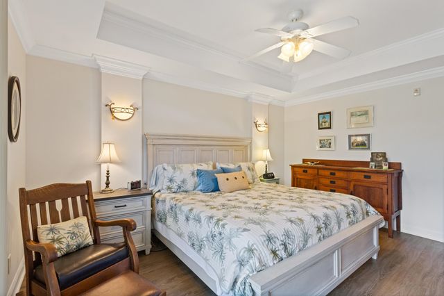 901 Knoll Shores Ct Unit 301, Murrells Inlet, SC 29576
