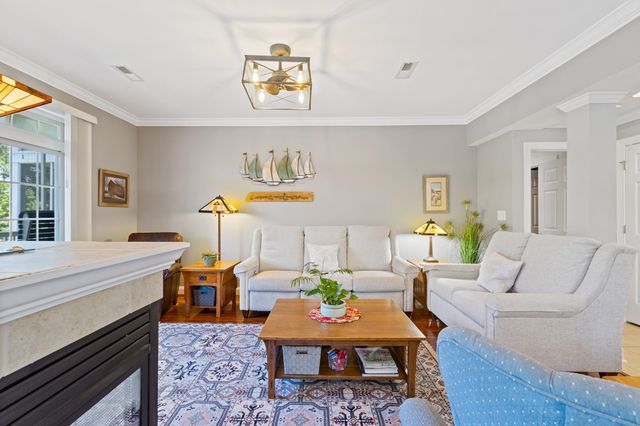 901 Knoll Shores Ct Unit 301, Murrells Inlet, SC 29576