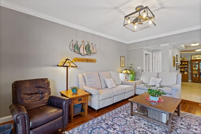 901 Knoll Shores Ct Unit 301, Murrells Inlet, SC 29576