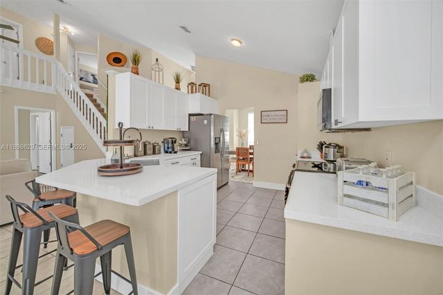 2915 Pembridge Street, Kissimmee, FL 34747