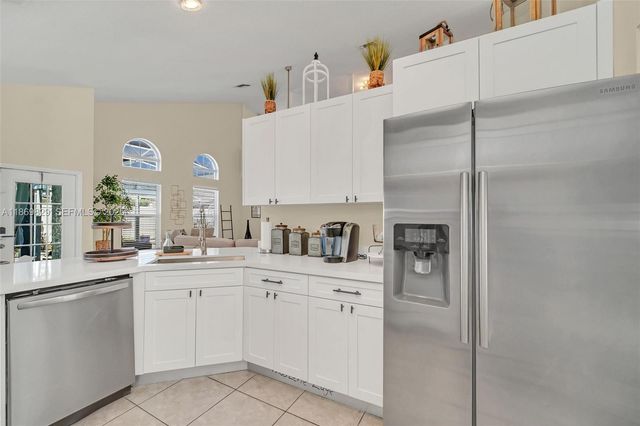 2915 Pembridge Street, Kissimmee, FL 34747