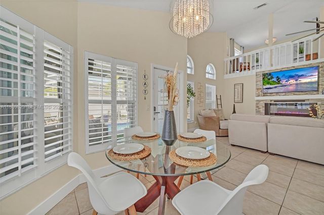 2915 Pembridge Street, Kissimmee, FL 34747