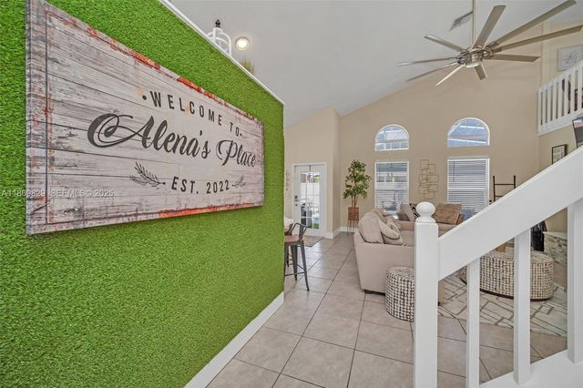 2915 Pembridge Street, Kissimmee, FL 34747