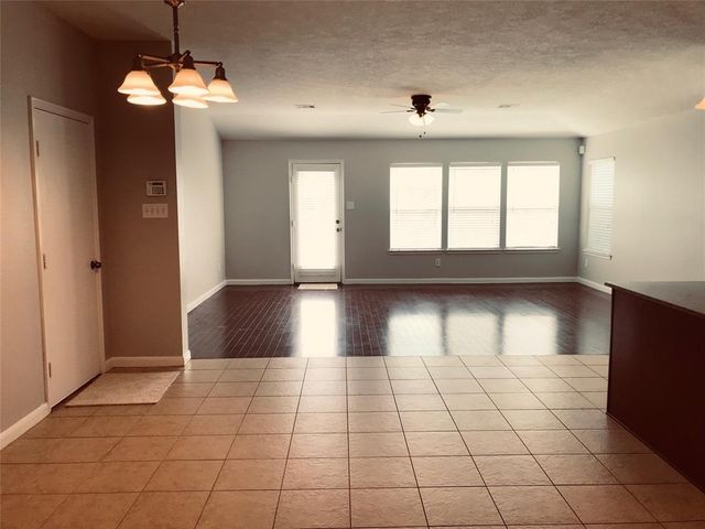 2016 Leisure Lane, League City, TX 77573