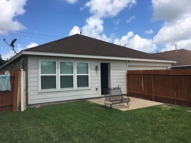 2016 Leisure Lane, League City, TX 77573