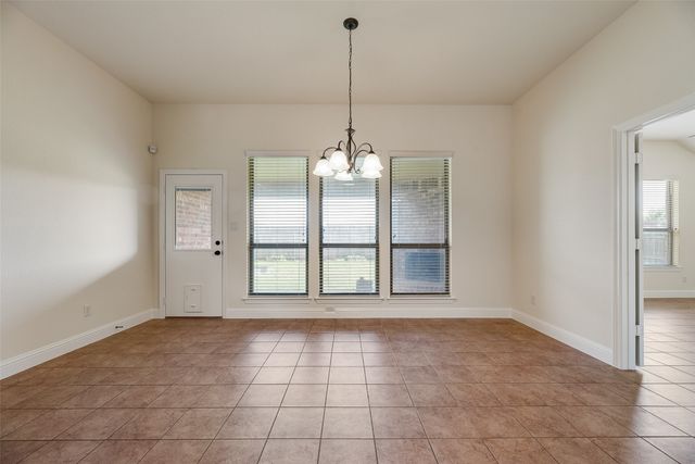673 Fossil Wood Drive, Saginaw, TX 76179
