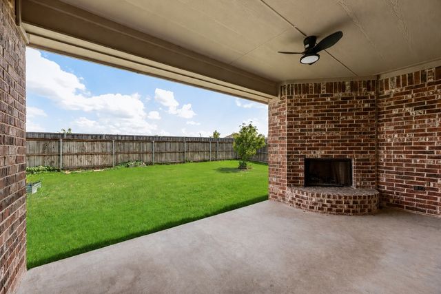 673 Fossil Wood Drive, Saginaw, TX 76179