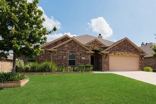 673 Fossil Wood Drive, Saginaw, TX 76179