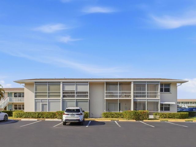 680 W Horizons W 212, Boynton Beach, FL 33435