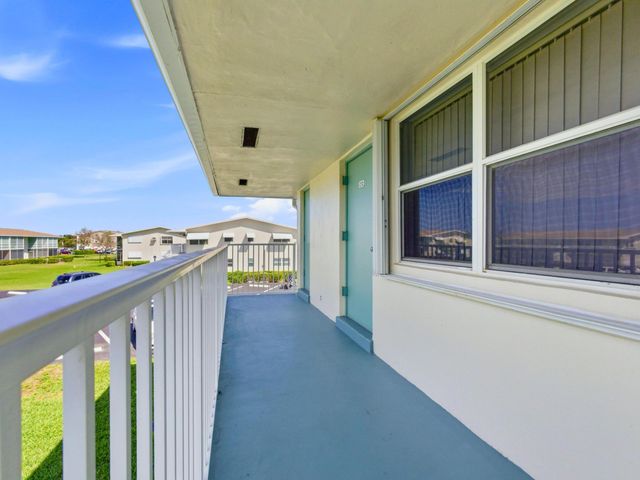 680 W Horizons W 212, Boynton Beach, FL 33435