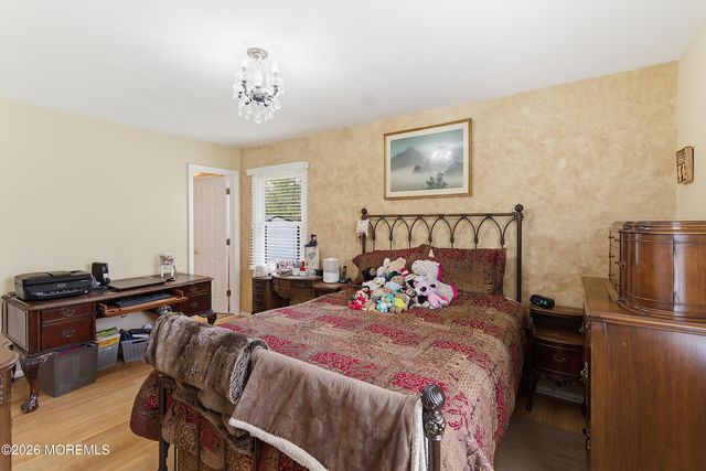 1 Blenheim Road, Manalapan, NJ 07726