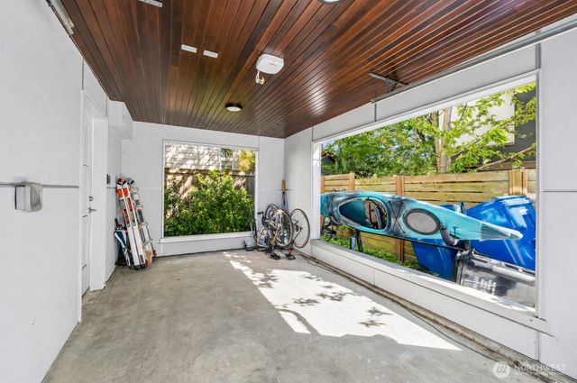 2224 NW 63rd Street, Seattle, WA 98107