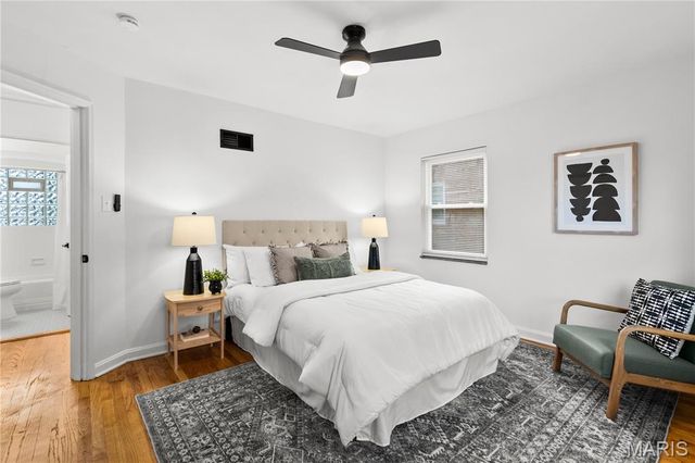 2 W Rose Avenue, Webster Groves, MO 63119