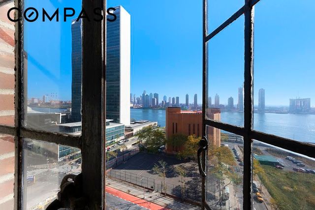 25 Tudor City Pl Apt 923, New York City, NY 10017
