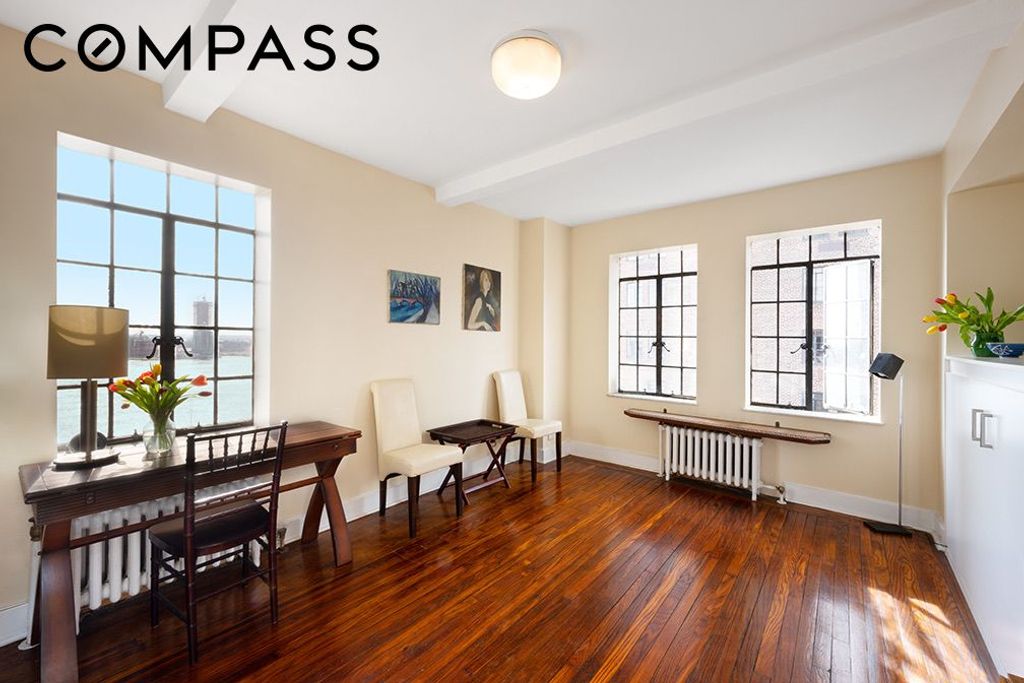 25 Tudor City Pl Apt 923, New York City, NY 10017