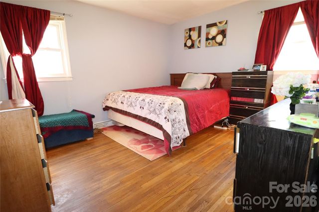 3931 Irvington Drive, Charlotte, NC 28205