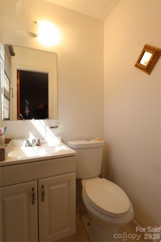 3931 Irvington Drive, Charlotte, NC 28205