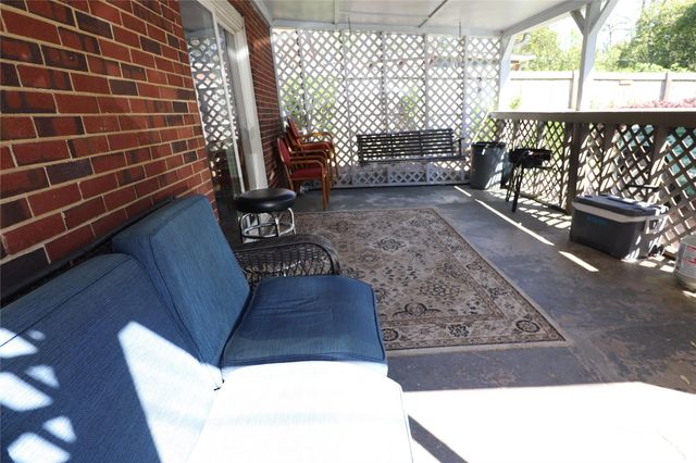 3931 Irvington Drive, Charlotte, NC 28205