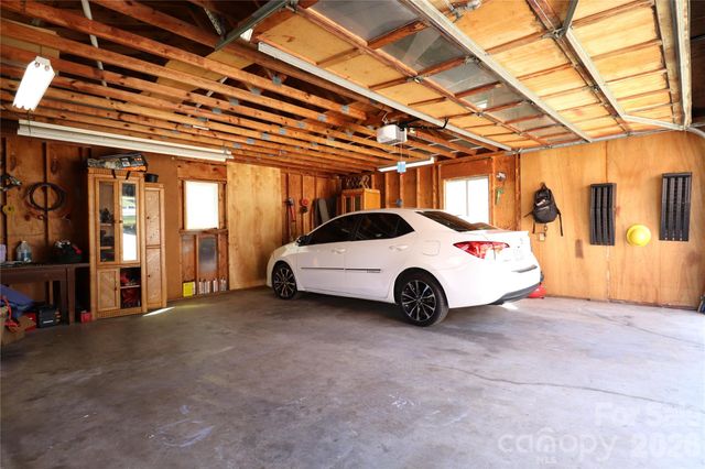 3931 Irvington Drive, Charlotte, NC 28205