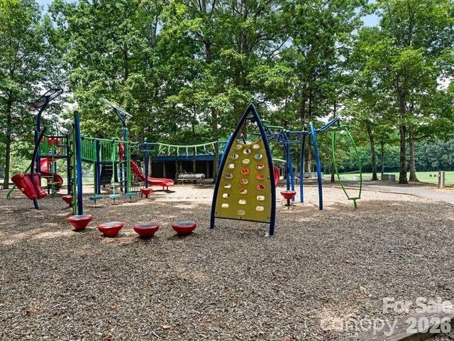 3931 Irvington Drive, Charlotte, NC 28205