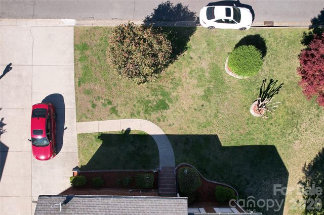 3931 Irvington Drive, Charlotte, NC 28205