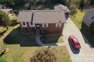 3931 Irvington Drive, Charlotte, NC 28205