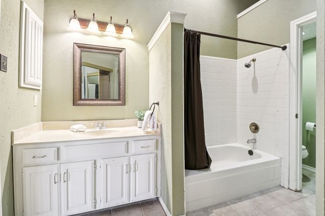 2157 Stradivarius Lane, Carrollton, TX 75007