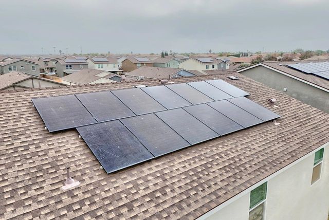 397 Broadstone Ct, Los Banos, CA 93635