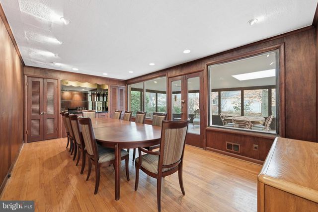 5804 LENOX RD, Bethesda, MD 20817