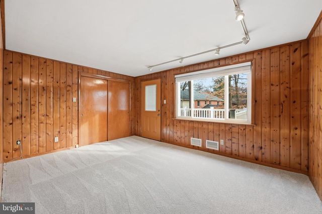 5804 LENOX RD, Bethesda, MD 20817