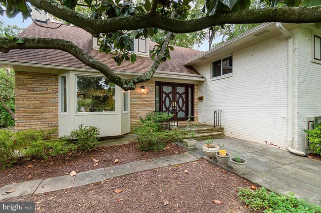 5804 LENOX RD, Bethesda, MD 20817