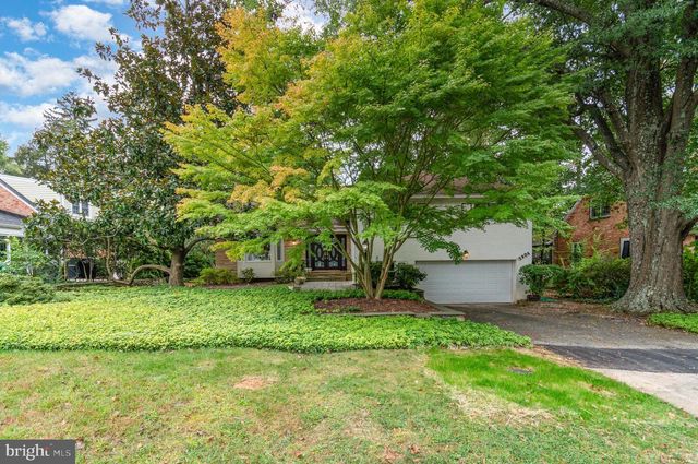 5804 LENOX RD, Bethesda, MD 20817