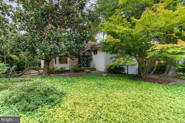 5804 LENOX RD, Bethesda, MD 20817