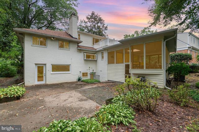 5804 LENOX RD, Bethesda, MD 20817