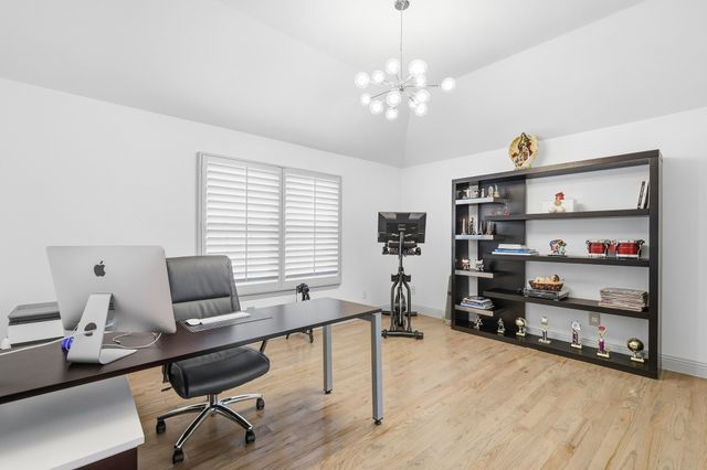 512 Highwood Trail, Lewisville, TX 75056