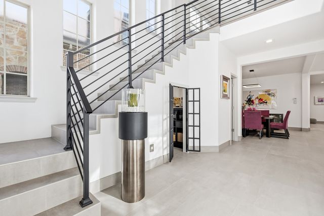 512 Highwood Trail, Lewisville, TX 75056