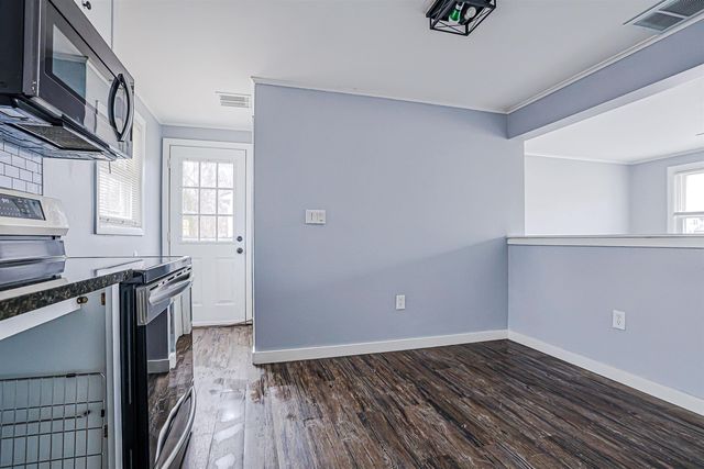 9 Oneida Circle, Nashua, NH 03060
