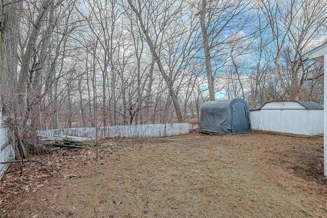 9 Oneida Circle, Nashua, NH 03060