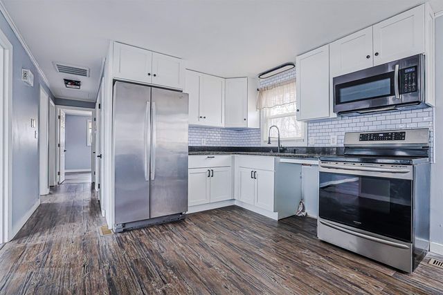 9 Oneida Circle, Nashua, NH 03060