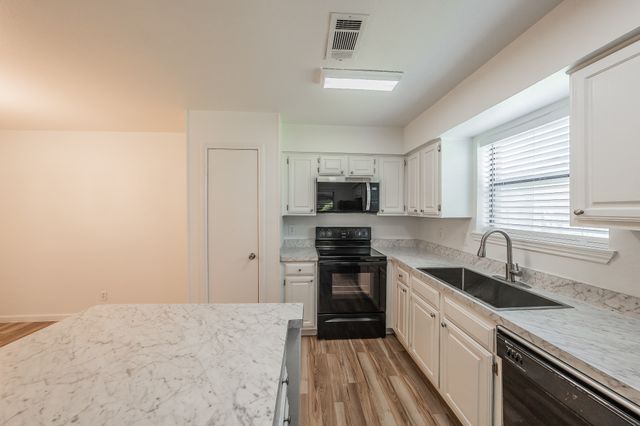 1204 Harwell Drive 2114, Arlington, TX 76011