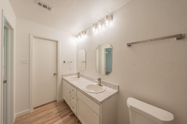 1204 Harwell Drive 2114, Arlington, TX 76011