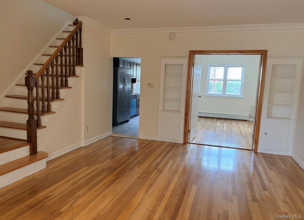 73-07 Utopia Parkway, Fresh Meadows, NY 11366 — photo 4