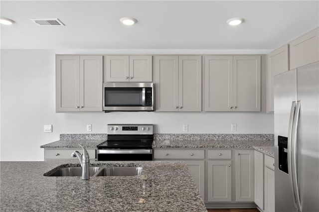 127 Birch Circle, Port Wentworth, GA 31407