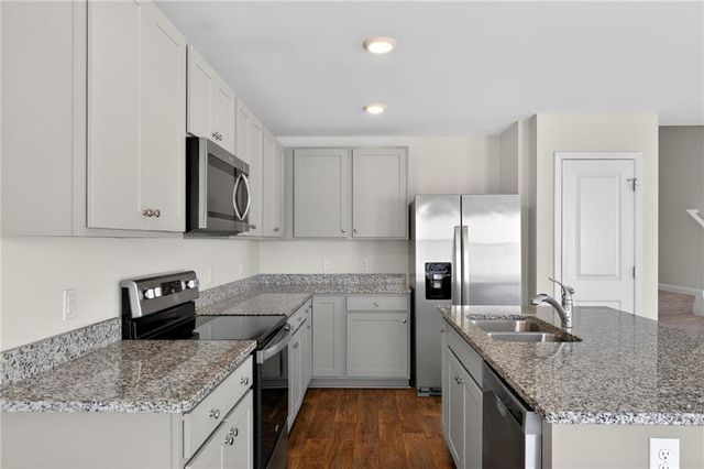 127 Birch Circle, Port Wentworth, GA 31407