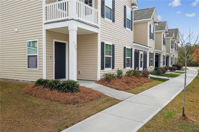 127 Birch Circle, Port Wentworth, GA 31407