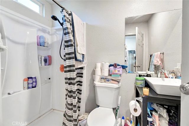 3336 N Lafayette, Fresno, CA 93705