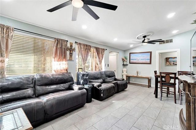 3336 N Lafayette, Fresno, CA 93705