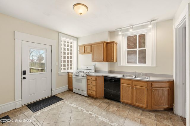 1465 S 1st St, Louisville, KY 40208